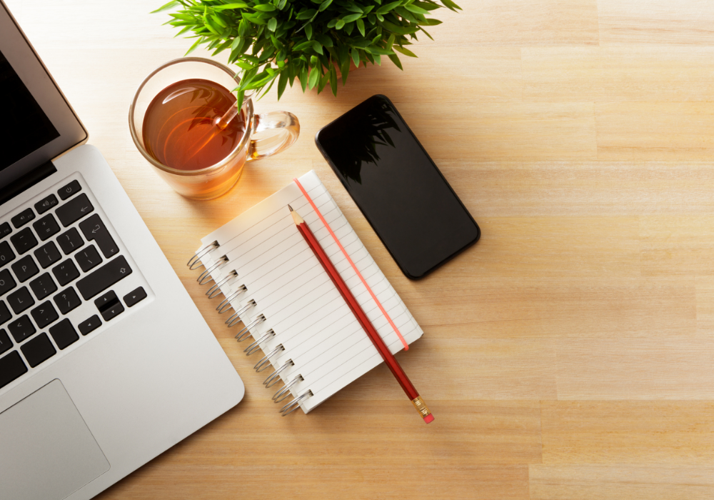 Welcome pack sostenible con auriculares y botella reutilizable Hune